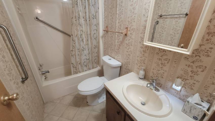 210 Sweet Circle a Winter Haven, FL Mobile or Manufactured Home for Sale